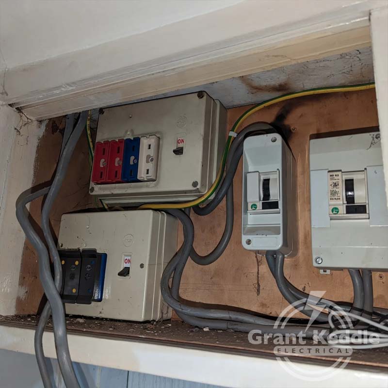 Projects-EICR-Fault-01 Grant Keddle Electrical - EICR Fault Finding